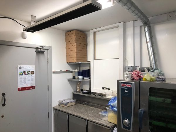 Herschel Summit maintaining temperature in kitchen environment - No light, no noise, no air, no inconvenience